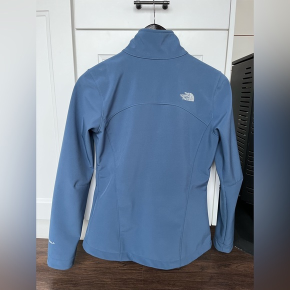 The North Face Apex Softshell Jacket - Picture 2 of 3